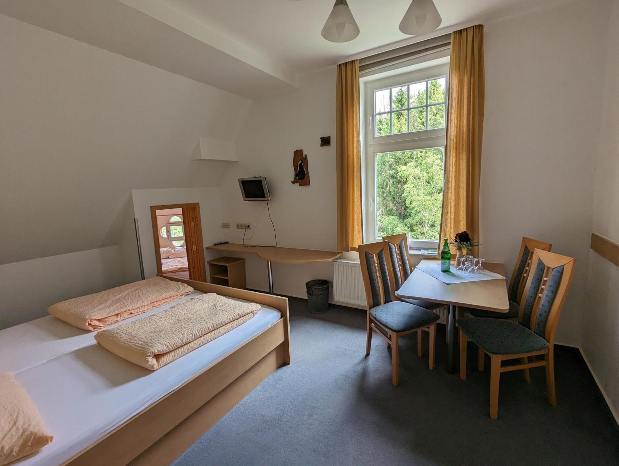 Waldgasthaus & Berghotel Steinerne Renne ヴェルニゲローデ エクステリア 写真