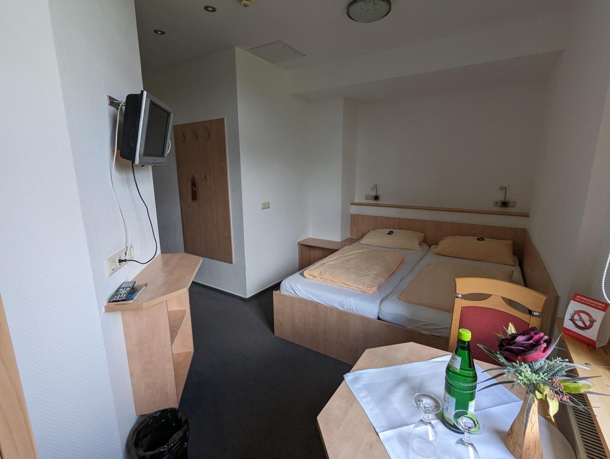 Waldgasthaus & Berghotel Steinerne Renne ヴェルニゲローデ エクステリア 写真